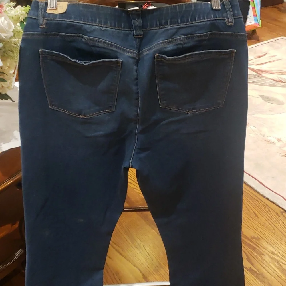 Nwt Size 16 and Democracy Women's Blue Jeans - Picture 11 of 13